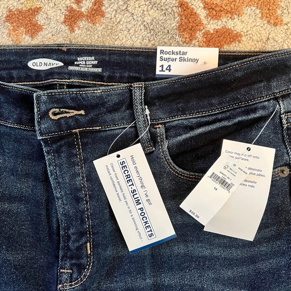 NWT Old Navy Suzie Jeans Size 14 - Picture 2 of 10